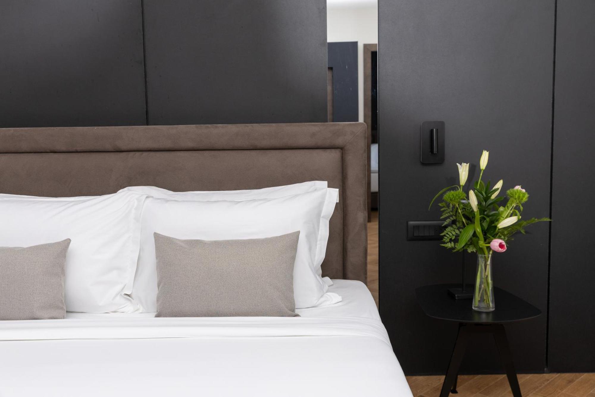Venus Hotel Lipjan ภายนอก รูปภาพ