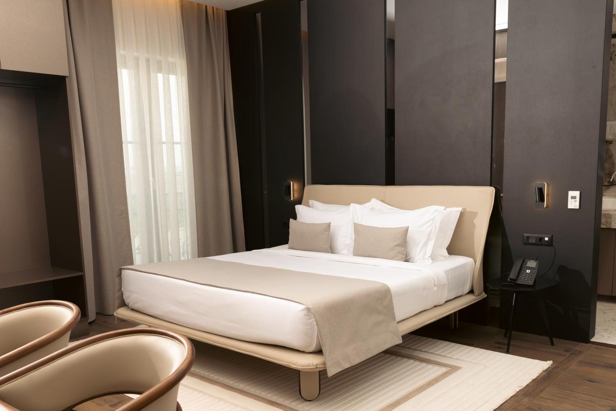 Venus Hotel Lipjan ภายนอก รูปภาพ