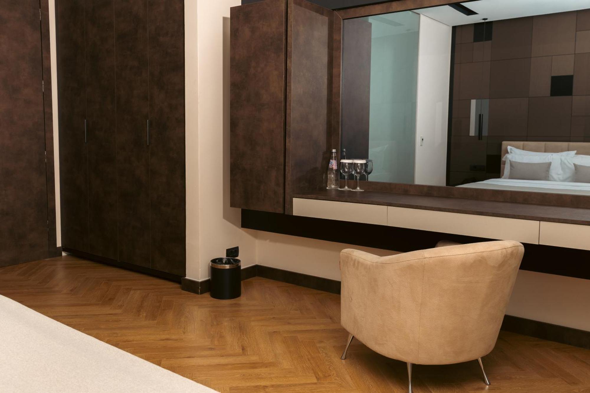 Venus Hotel Lipjan ภายนอก รูปภาพ