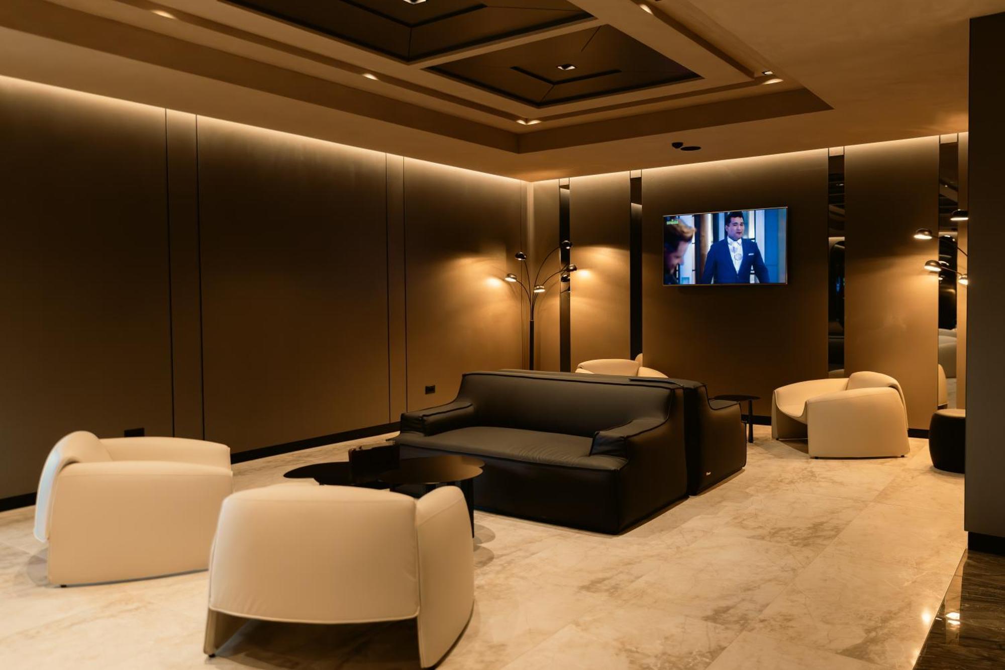Venus Hotel Lipjan ภายนอก รูปภาพ